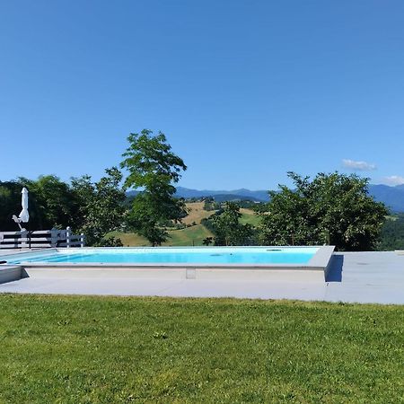 Borgo Doccia 905 Bed & Breakfast Montese Exterior photo