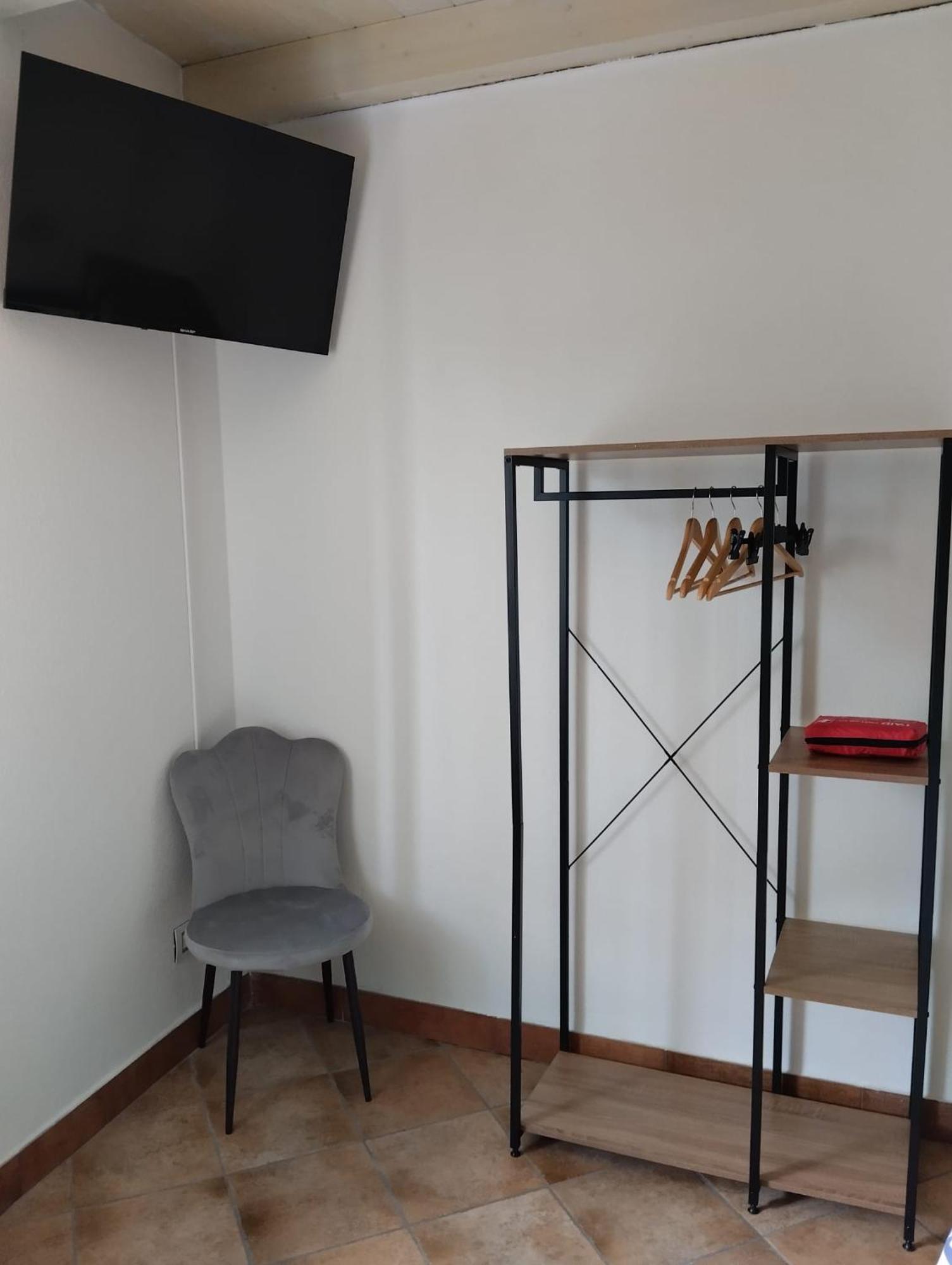 Borgo Doccia 905 Bed & Breakfast Montese Exterior photo